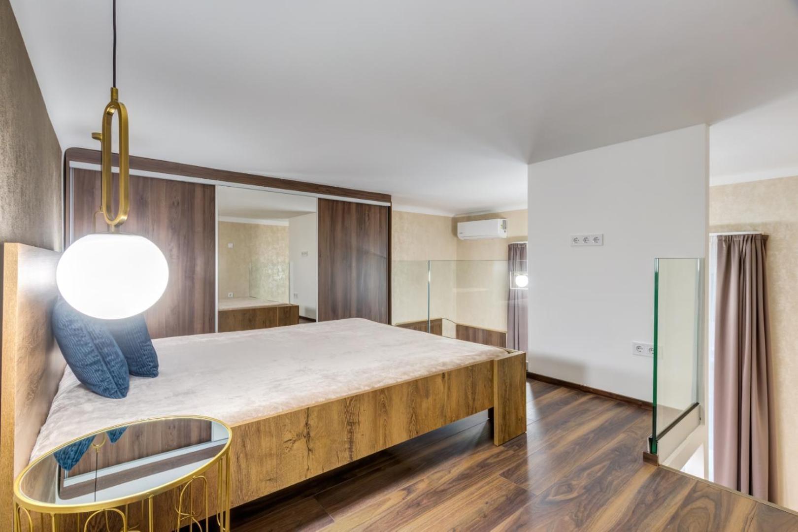 Mega - Elegance - No Deposit Needed Budapest